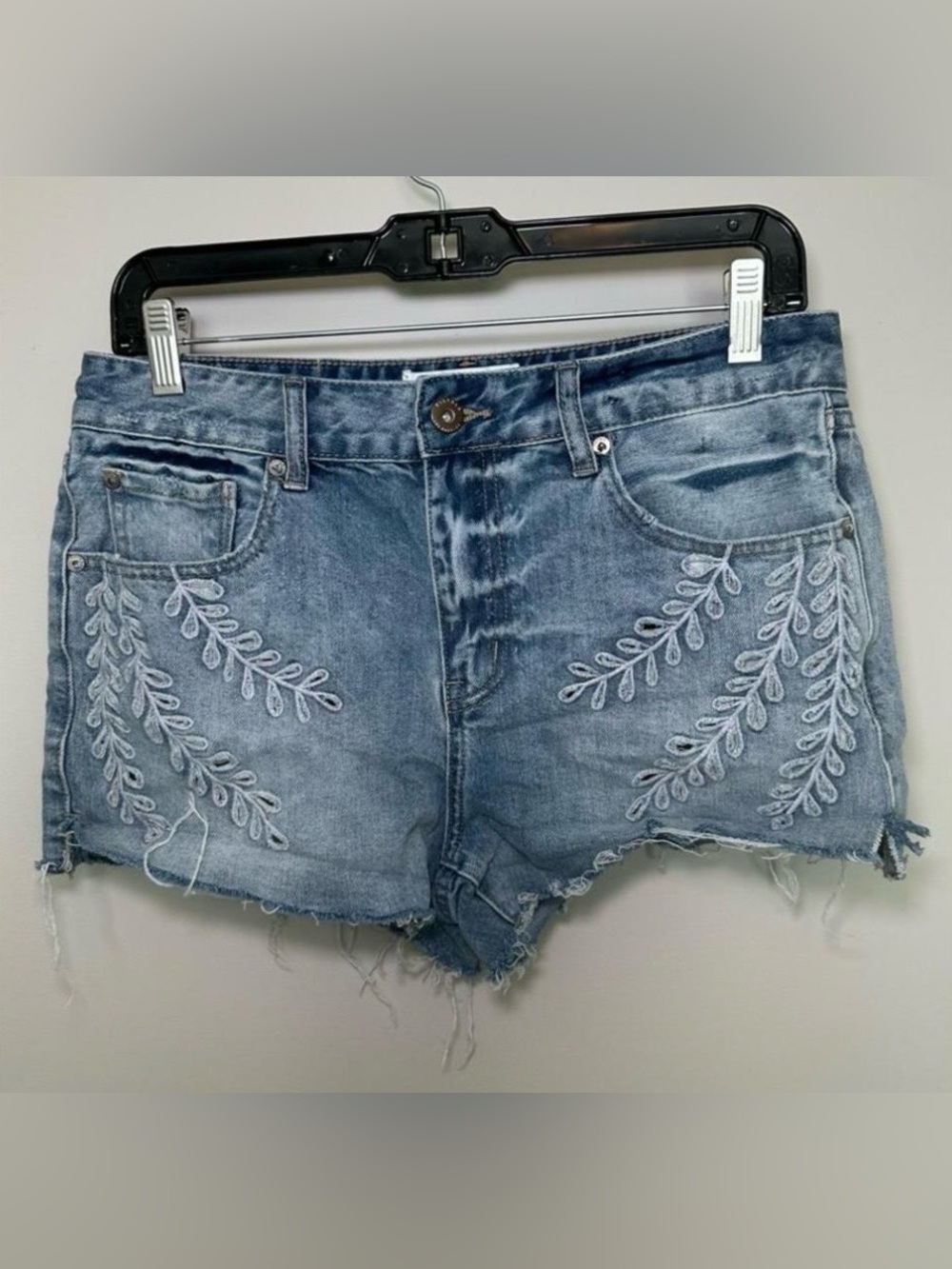 Pistola Denim Embroidered Frayed Shorts Boho Festival Distressed‎ Summer Beach